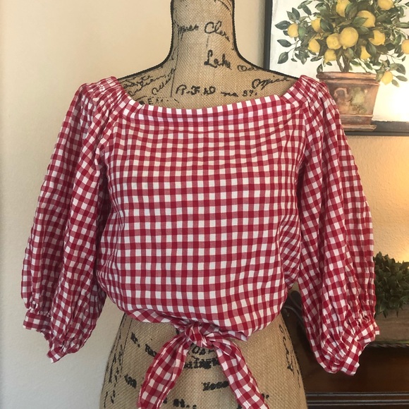 Forever 21 Tops - 🍋3/$25LIKE NEW FOREVER 21 RED & WHITE GINGHAM